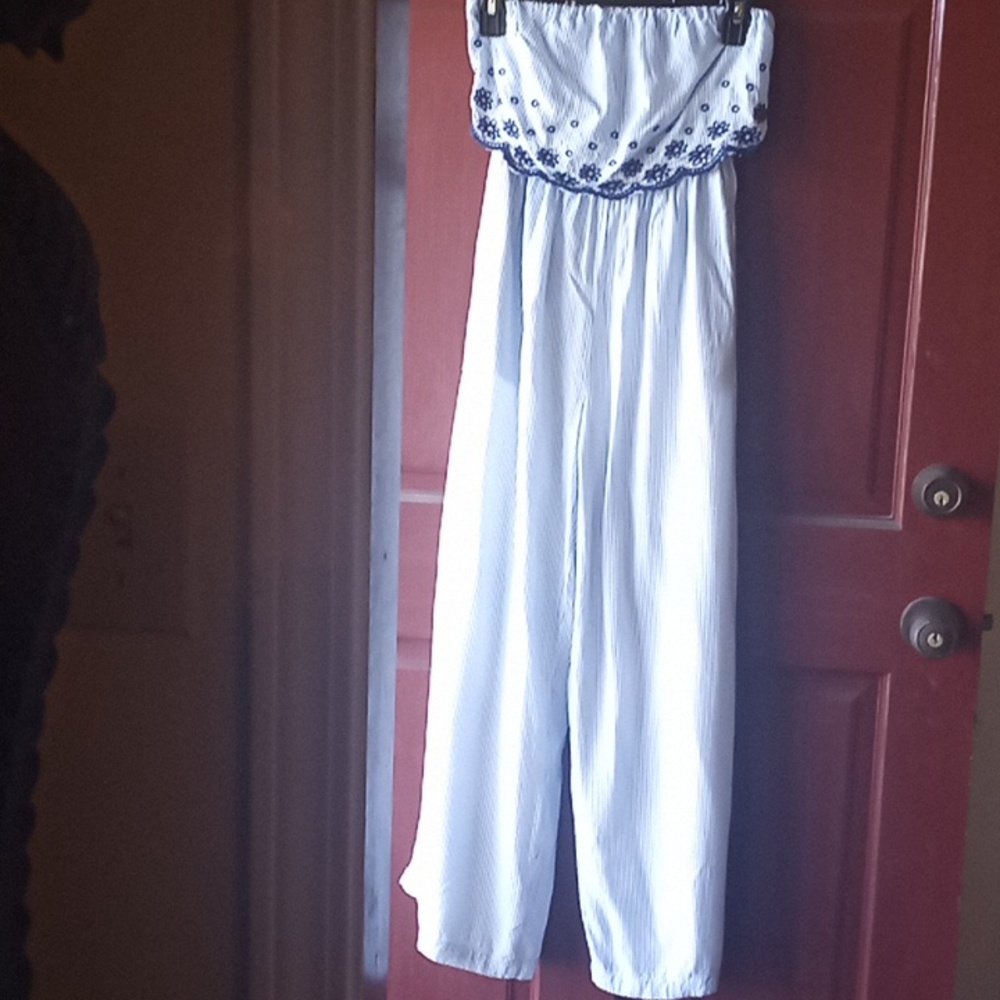 Women's pant suit